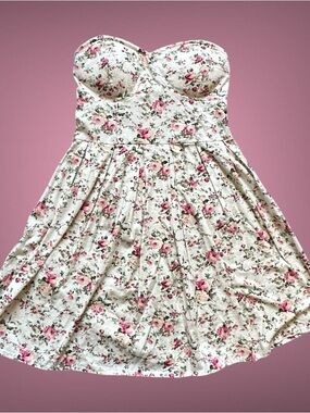 Rue 21 Floral Strapless Dress Small Sweetheart Neck Fit & Flare Pink Roses